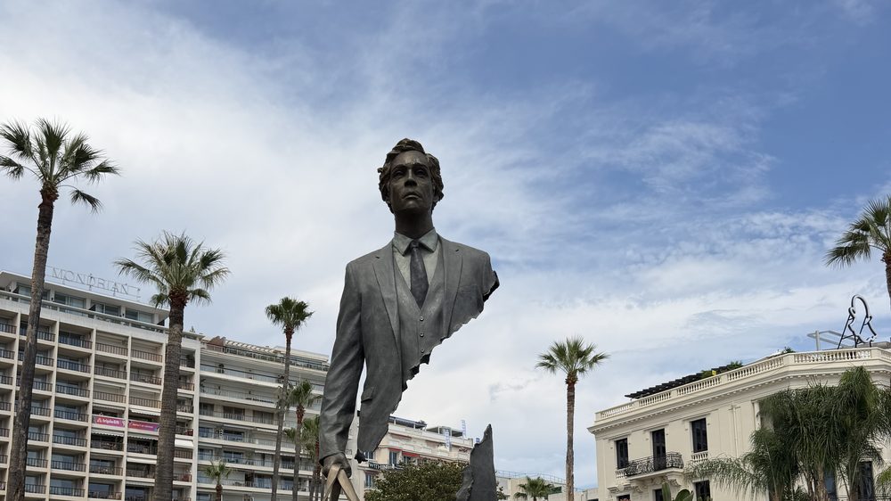 Bruno Catalano sculpture on the Croisette